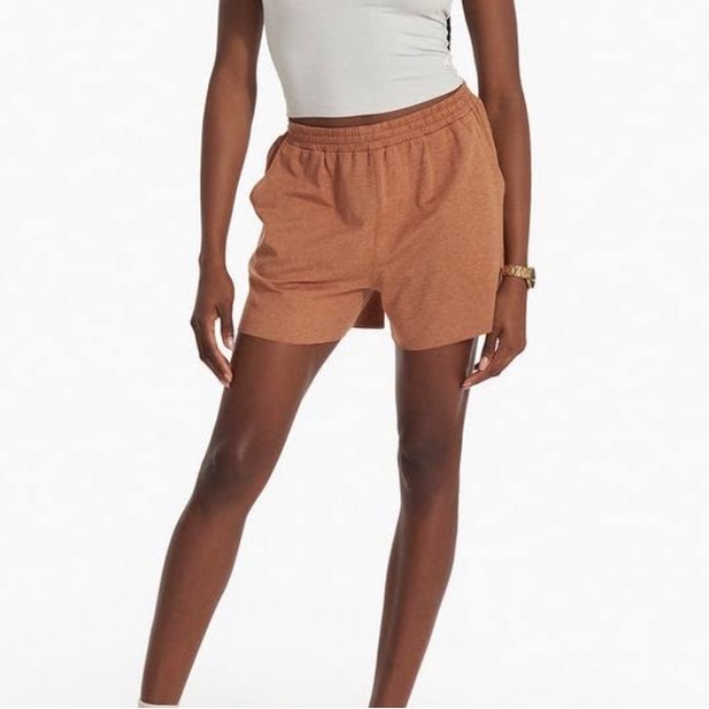 Vuori boyfriend shorts